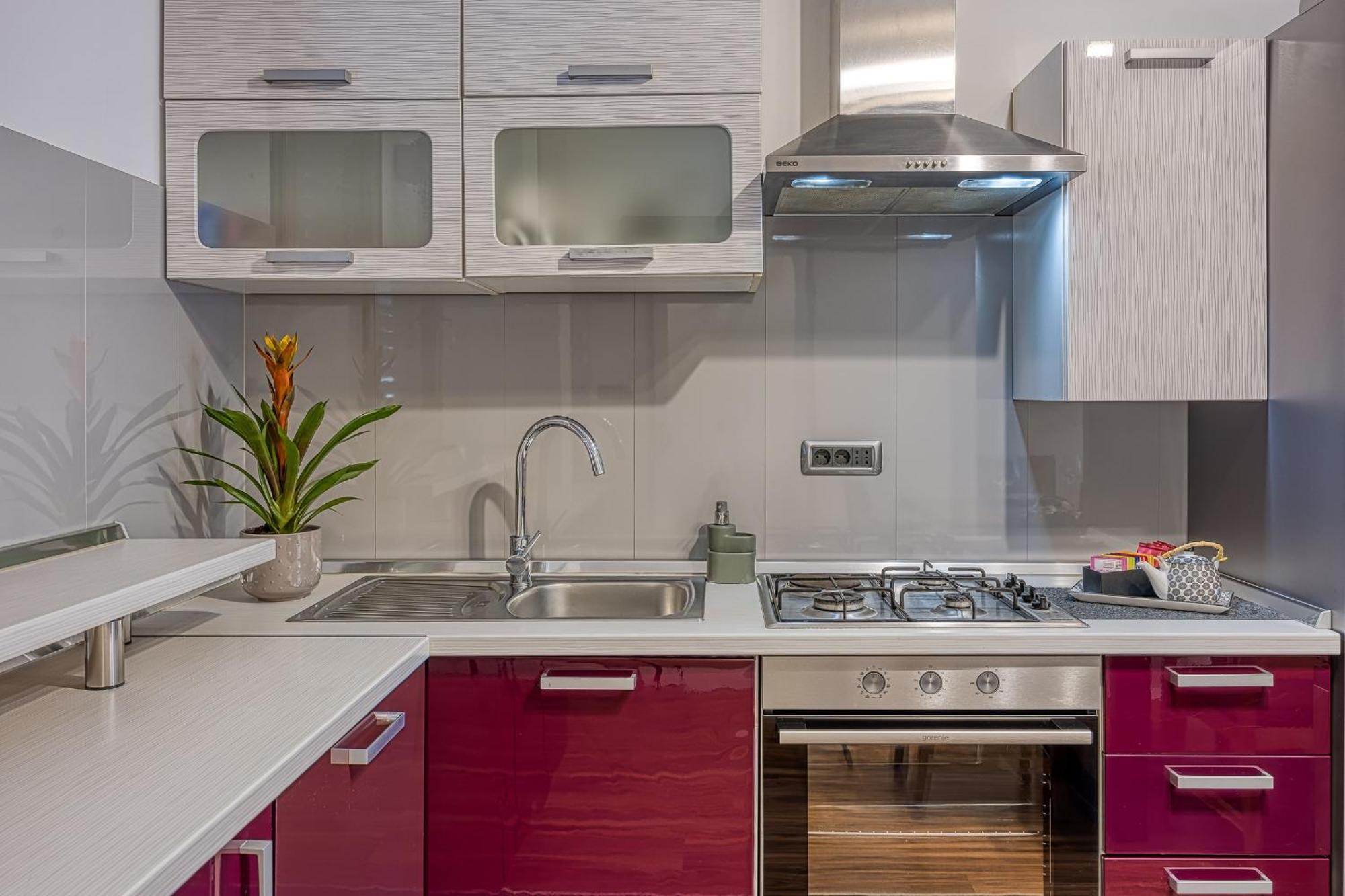 Apartments Suki ロヴィニ エクステリア 写真