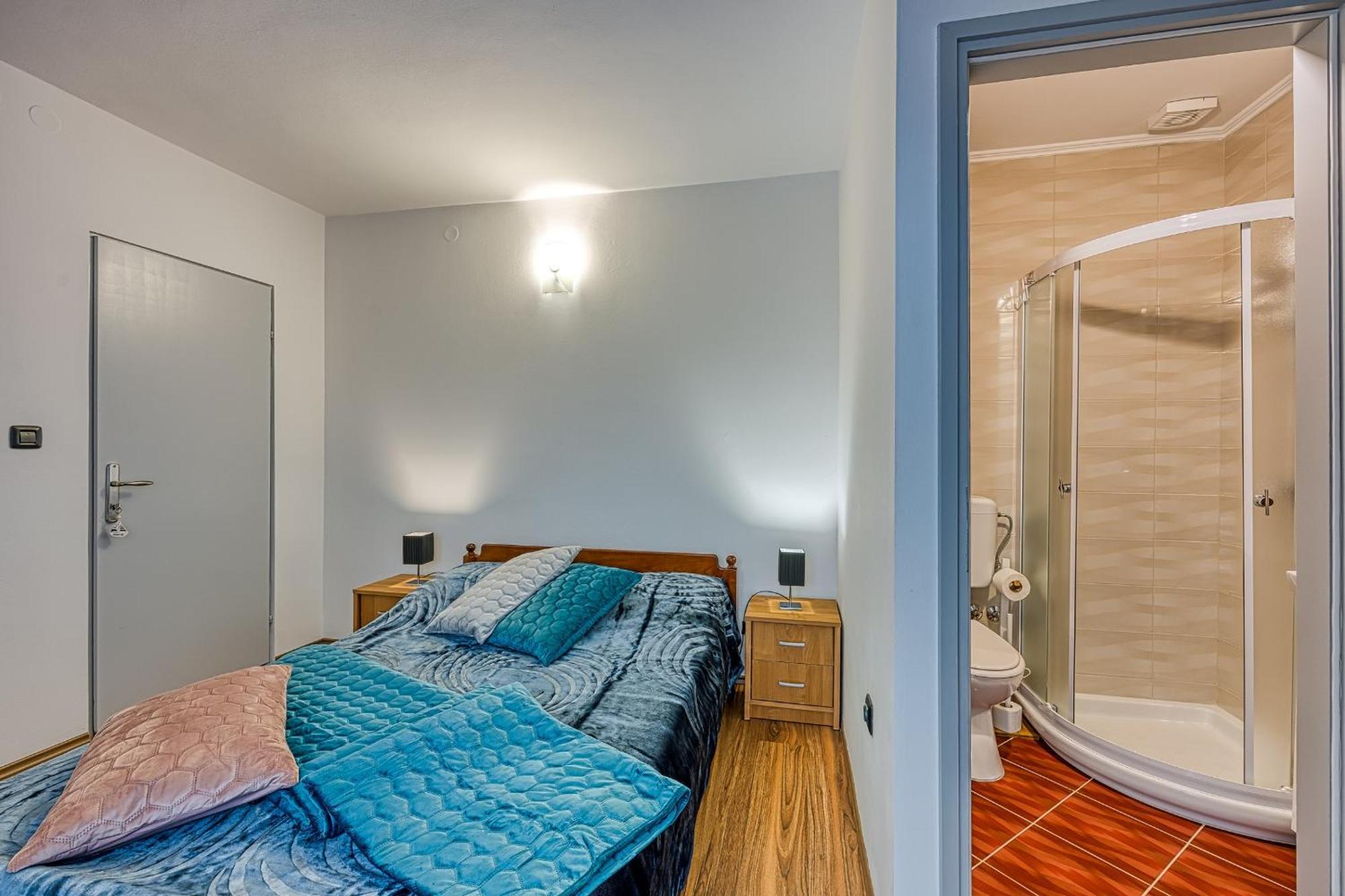Apartments Suki ロヴィニ エクステリア 写真